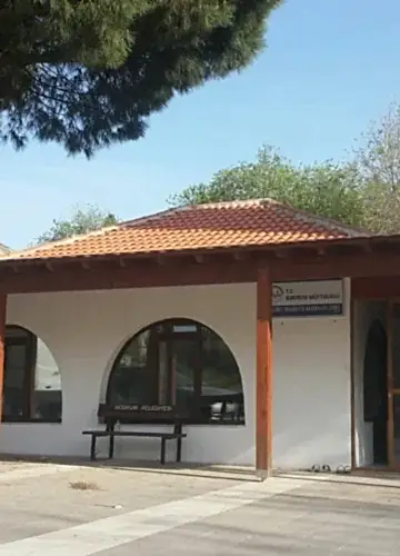 Peksimet Camii